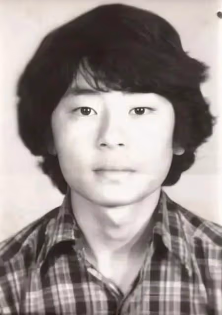 唱紅《一場遊戲一場夢》!59歲男星「嗓子突然失聲」事業受挫 網傳「疑被謝霆鋒衝康」真相讓粉絲傻眼