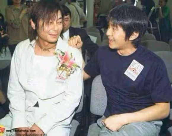 唱紅《一場遊戲一場夢》!59歲男星「嗓子突然失聲」事業受挫 網傳「疑被謝霆鋒衝康」真相讓粉絲傻眼