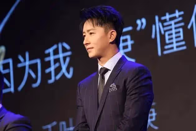 軍人世家出身的韓庚,從不輕言放棄,為夢想拼搏成就頂流