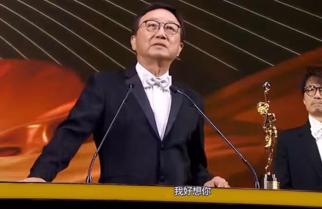 許冠英76歲冥壽，知名導演發文悼念，許冠文上月罕見公開回憶弟弟