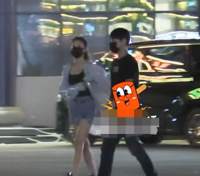 28歲男星戀情曝光!與美女深夜散步同回酒店,多次被拍女主為一人