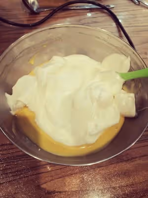 八寸不沾模具中筋麵粉版戚風蛋糕