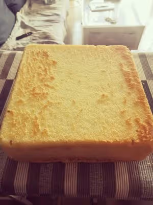 八寸不沾模具中筋麵粉版戚風蛋糕