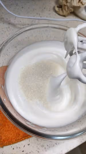 爆漿蔥花火腿肉鬆蛋糕