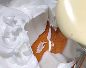 爆漿蔥花火腿肉鬆蛋糕