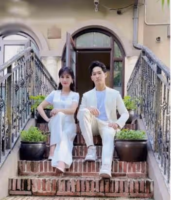 68歲趙雅芝近照美如少女!身後36億「獨棟別墅」太搶鏡,庭院「親手種絲瓜」還有向日葵太接地氣