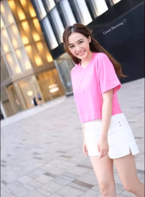 恭喜!香港人氣女神七夕公布戀情曬二人合照,男友帥氣有型夠高大