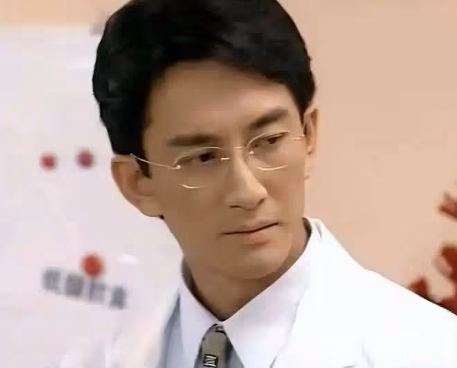 8位「TVB男神」現狀,有人身價上億,有人患病後還在縣城賣唱