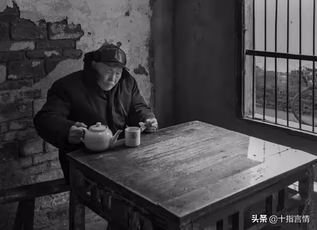 65歲老人去世,財產全部留給了女兒,兒子看到遺囑後扭頭提離婚