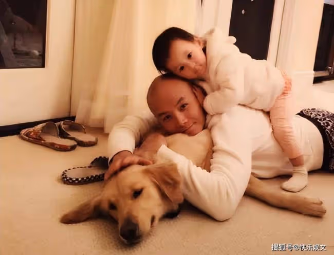 又一著名藝人也潤了 曬健身照 像十八銅人