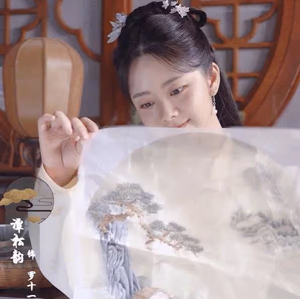 《錦心似玉》首曬劇照,譚松韻穿古裝氣質嫻靜,看到男主:收視率穩了
