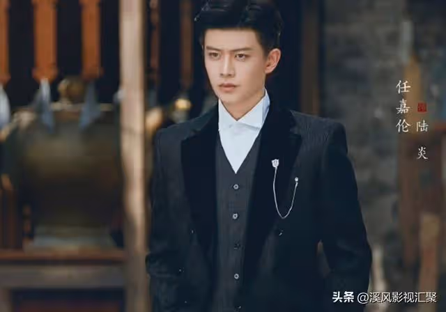 《請君》七夕營業發海報,網傳10月播出,任嘉倫李沁顏值很養眼