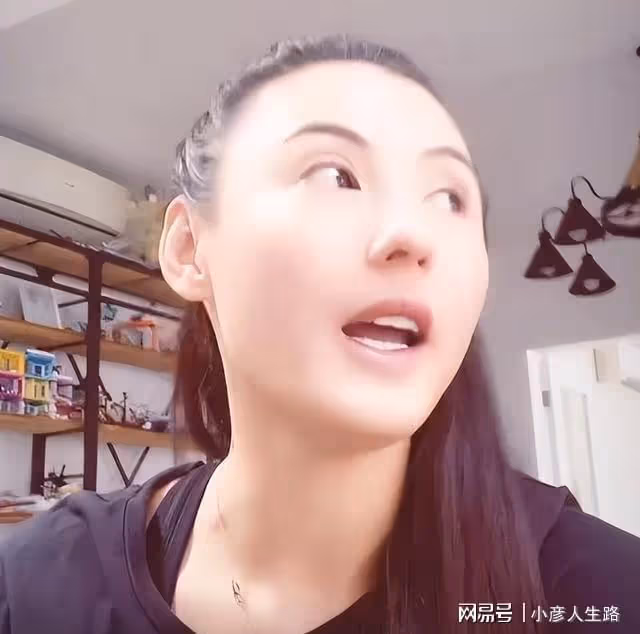 Lucas正面照曝光,扎馬尾變成美少年,和媽媽張柏芝慶祝15歲生日