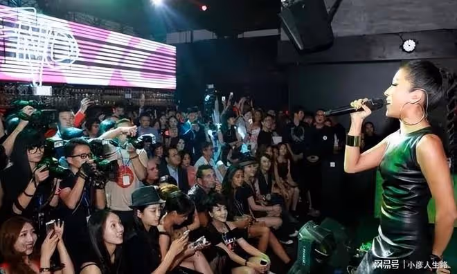 劉石堅:陪伴吉克雋逸6年,最後以分手告終,如今結婚生子很幸福