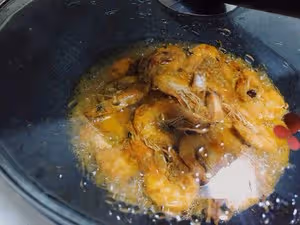 蒜蓉炒蝦