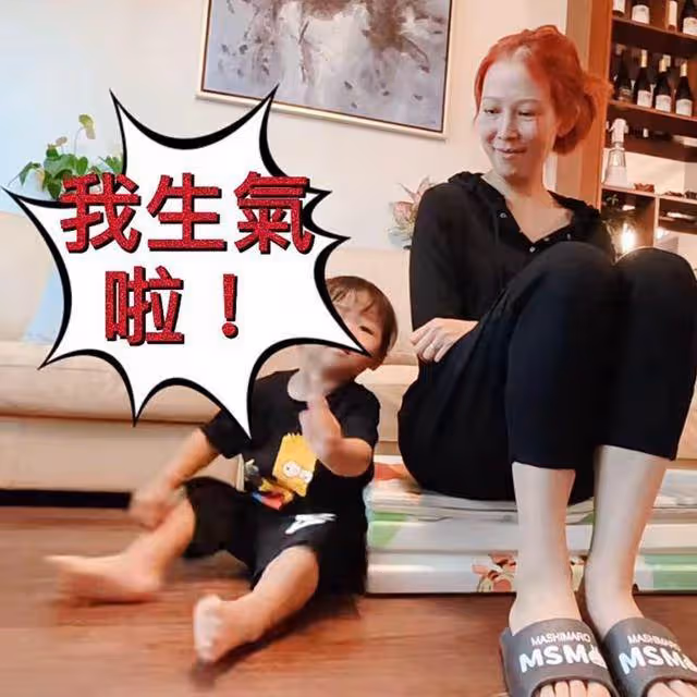 49歲蔡少芬在香港的80㎡豪宅曝光!裝修簡約大氣,全屋極致利用,一家五口同住非常溫馨