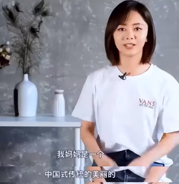 國民初戀譚松韻,出道15年無緋聞,卻在事業上升期突發變故