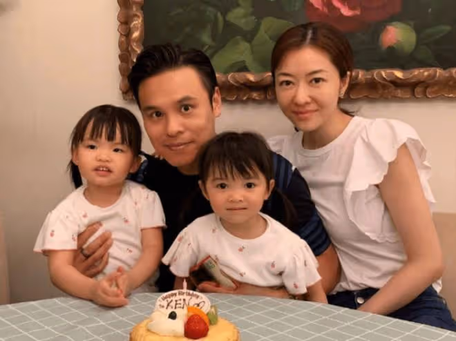 郭可盈家族聚會照曝光,12口人全是高顏值,熊黛林緊靠老公秀恩愛