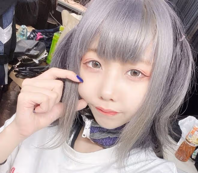 21歲年輕女星突傳死訊!生前備受抑鬱症困擾,出現異常昏睡情況