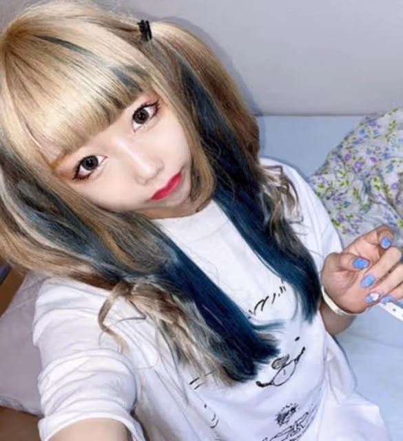 21歲年輕女星突傳死訊!生前備受抑鬱症困擾,出現異常昏睡情況