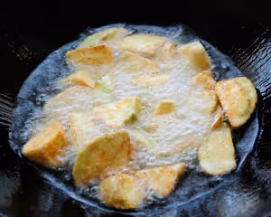 紅燒茄子 最受歡迎的家常菜讓大人小孩都停不下筷子 上桌就吃光