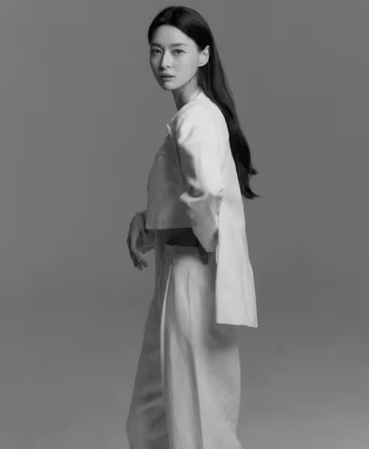 女團出身美貌演員新簡歷照公開,重新出發的她擁有無限可能