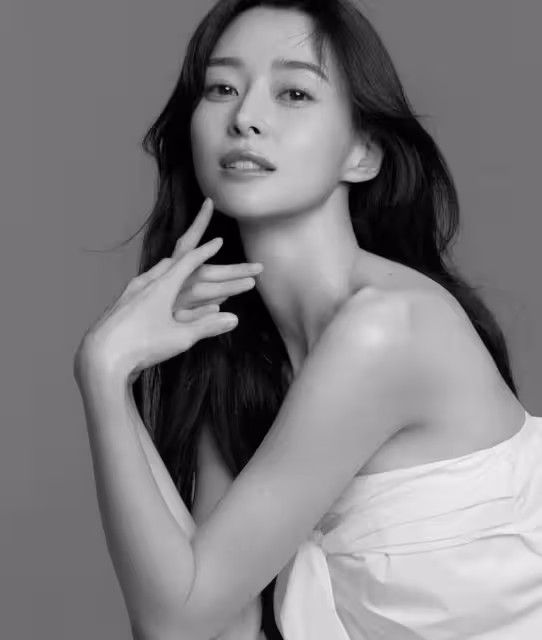 女團出身美貌演員新簡歷照公開,重新出發的她擁有無限可能