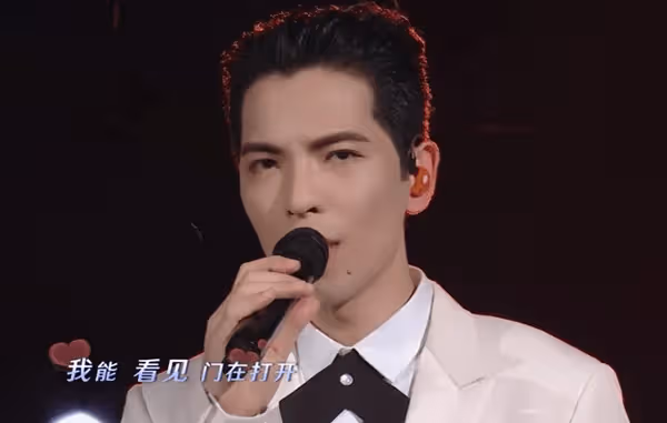 參加央視七夕晚會的5位港台藝人 個個耀眼奪目
