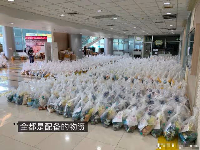 他火遍古裝圈，曾多次支持我國，做公益無數是泰國窮人心中的神！