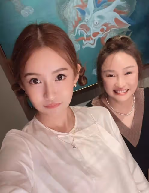 38歲張子萱被疑懷三胎！小腹突出與月嫂同框，陳赫曾被曝想生男孩