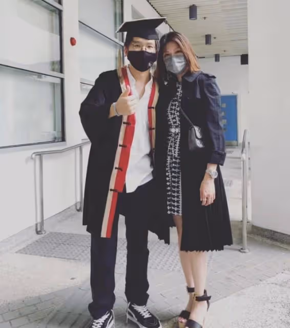 母兼父職壓力大!知名港星曝與兒子吵架到哭,前夫則內地發展爆紅