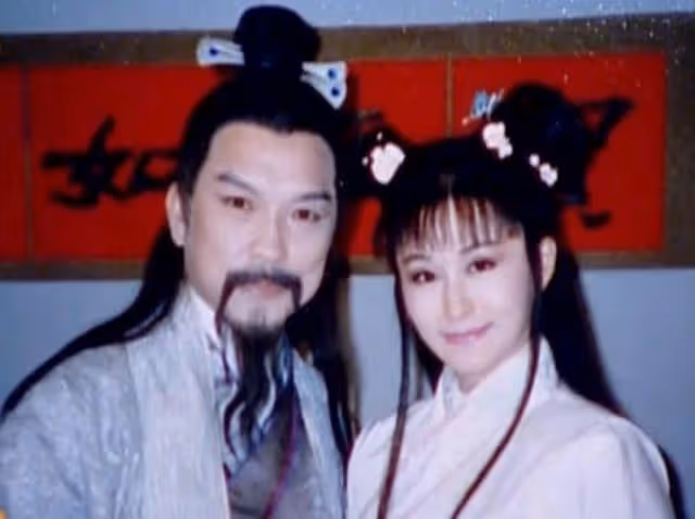 息影10年重返八點檔!《包青天》范鴻軒「笑談回歸拍攝心情」見老搭檔超激動 75歲認「身體老化狀況多」現況曝光