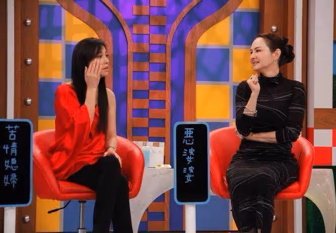 九點半天后席曼寧,交往過三位男友,60歲不婚不生樂得自由,直言:我依然期待愛情