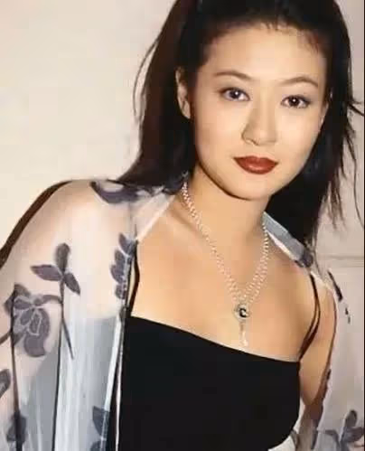 淒涼人生!女星被母親當成「搖錢樹」 她拋下滿月兒子「從24摟一躍而下」年僅29歲