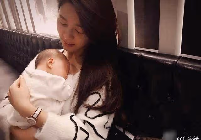 9歲替父還債2千多萬,25歲被丈夫背叛,負債6百萬,今終遇良人,網贊:否極泰來