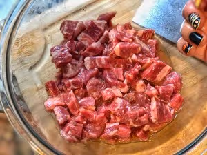 孜然香嫩牛肉，超簡單，只需兩步
