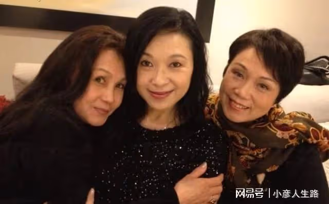 67歲知名花旦高妙思罕現身！身形纖瘦優雅十足，曾曝鄭少秋秘事