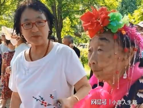 木已成舟?玉成得到岳父母認可,已搬到新歡家,玉琴腿疼無人照顧