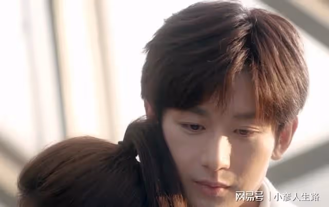 首播好評不斷，全程刷屏，笑出腹肌，《我的二分之一男友》憑什麼
