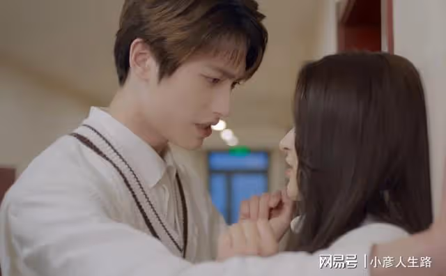 首播好評不斷，全程刷屏，笑出腹肌，《我的二分之一男友》憑什麼