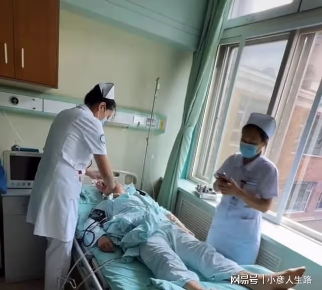 網紅「糾正哥」患惡性胸腺瘤!公開治療過程,女徒弟負責照顧日常