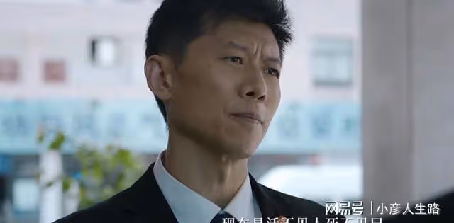《玫瑰之戰》定檔,黃曉明搭檔袁泉,王志飛加盟,央視的招牌來了