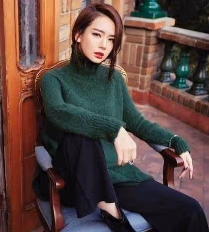 戚薇的坐姿,楊冪的坐姿,林志玲的坐姿,看到熱巴:已婚和未婚的區別