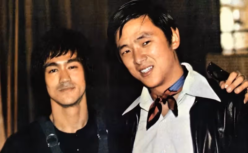 謝賢:當眾給曾江一巴掌,成龍稱他為「傳奇」,晚年與小49歲女友相戀