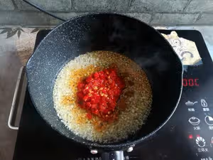 剁椒魚頭（魚頭不腥的處理方法）