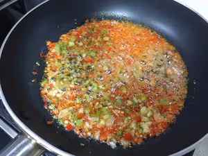 蒜蓉烤生蚝（萬能好吃的蒜蓉辣椒醬）