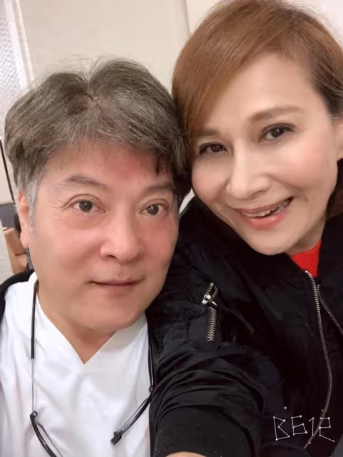 《守著陽光守著你》男星龍隆為爸媽搬回家!「照顧雙親到往生」完成心愿,71歲不婚「沒有遺憾了」嘆:一個人也很好