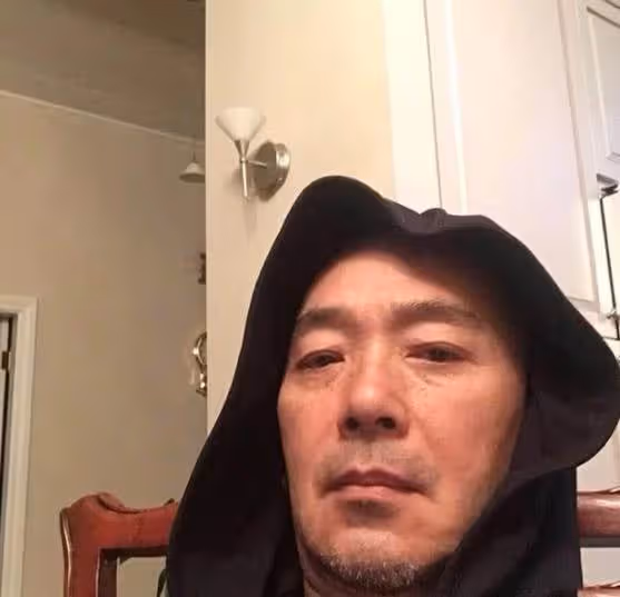 張晨光曬出自己的豪宅！全屋裝修造價過千萬，墻壁鑲「金邊」網友：不愧是高富帥
