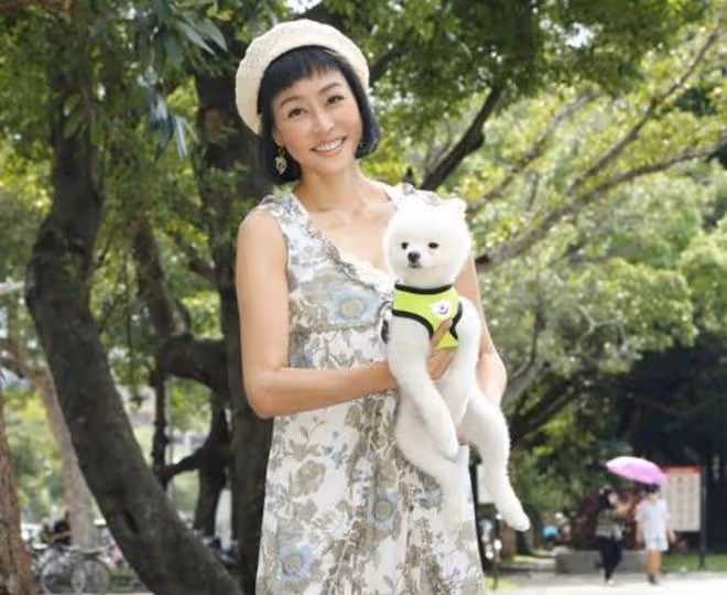 癌末女星唐玲公開遺囑安排!會留一部分財產給愛犬,一分不給生母