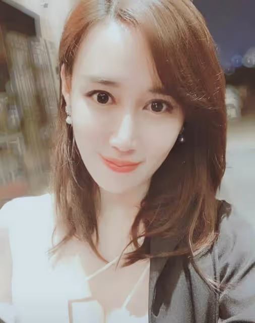 沙寶亮官宣戀情後現身，女友小腹微隆疑懷孕，兩人分開走全程冷漠